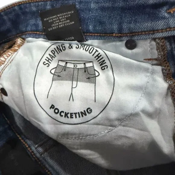 BUCKLE BLACK Women’s Light Wash Distressed Knee Mom Jeans Size 25 - Picture 7 of 8